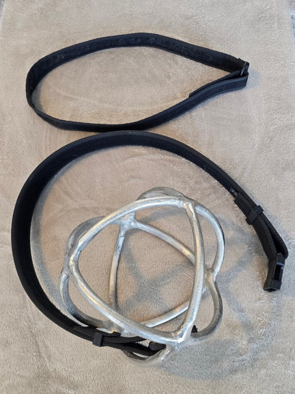 Tactical heavy inner and outer belt and pouches. - Picture 6 of 9